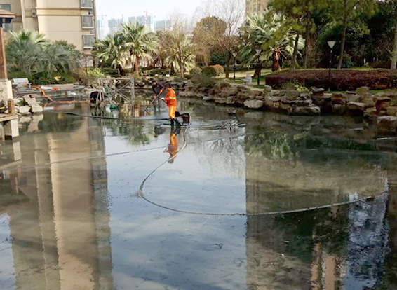 临夏县景观池淤泥清理
